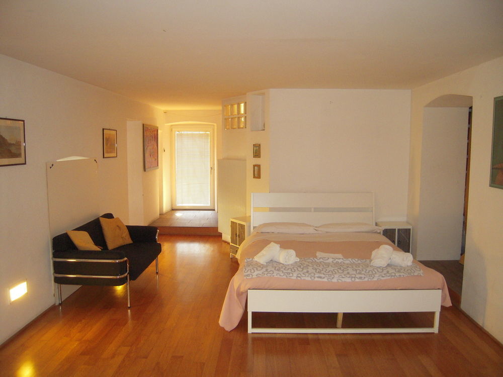 Bed And Breakfast Al Viale Papa Giovanni Bergamo Exterior photo